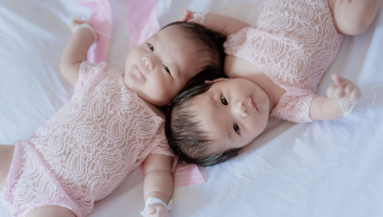 ความแตกต่างของลูกแฝดแท้และแฝดเทียมจากการทำเด็กหลอดแก้ว IVF ICSI GFC Clinic