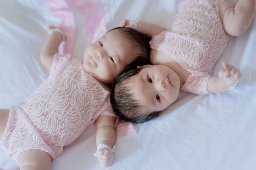 ความแตกต่างของลูกแฝดแท้และแฝดเทียมจากการทำเด็กหลอดแก้ว IVF ICSI GFC Clinic