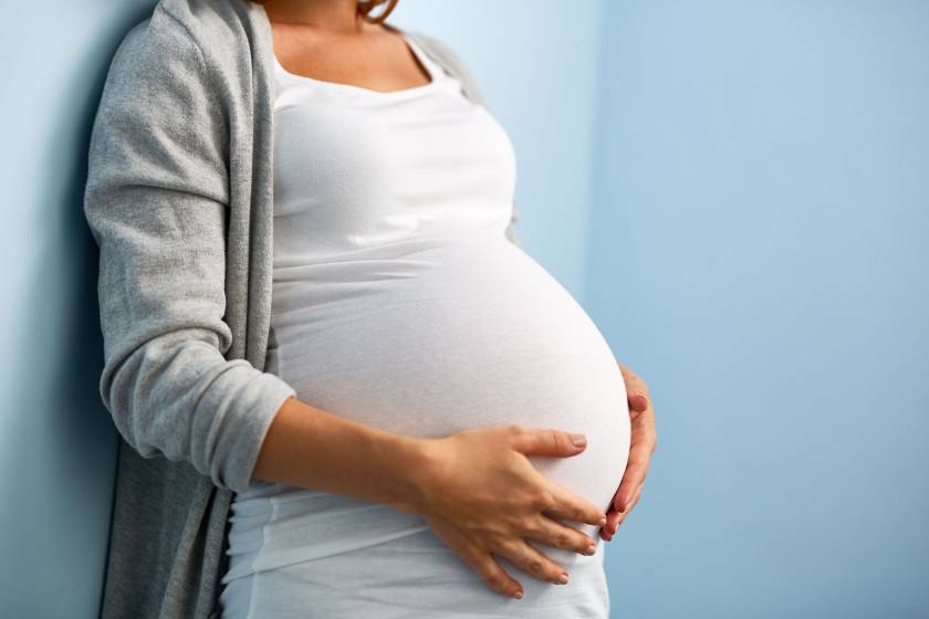 การใช้ Embryo Glue หรือกาวช่วยฝังตัวเพื่อช่วยให้ตัวอ่อนยึดเกาะกับโพรงมดลูกได้ดีขึ้น GFC Clinic